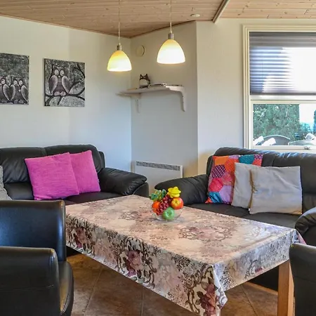 Pet Friendly In With Sauna *