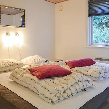 Дом отдыха Pet Friendly In With Sauna